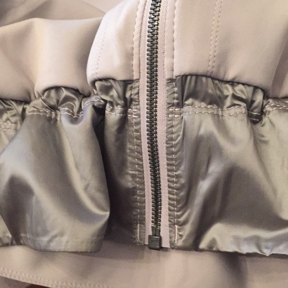 BNWT Lululemon Swept Along Jacket - Picture 6 of 7